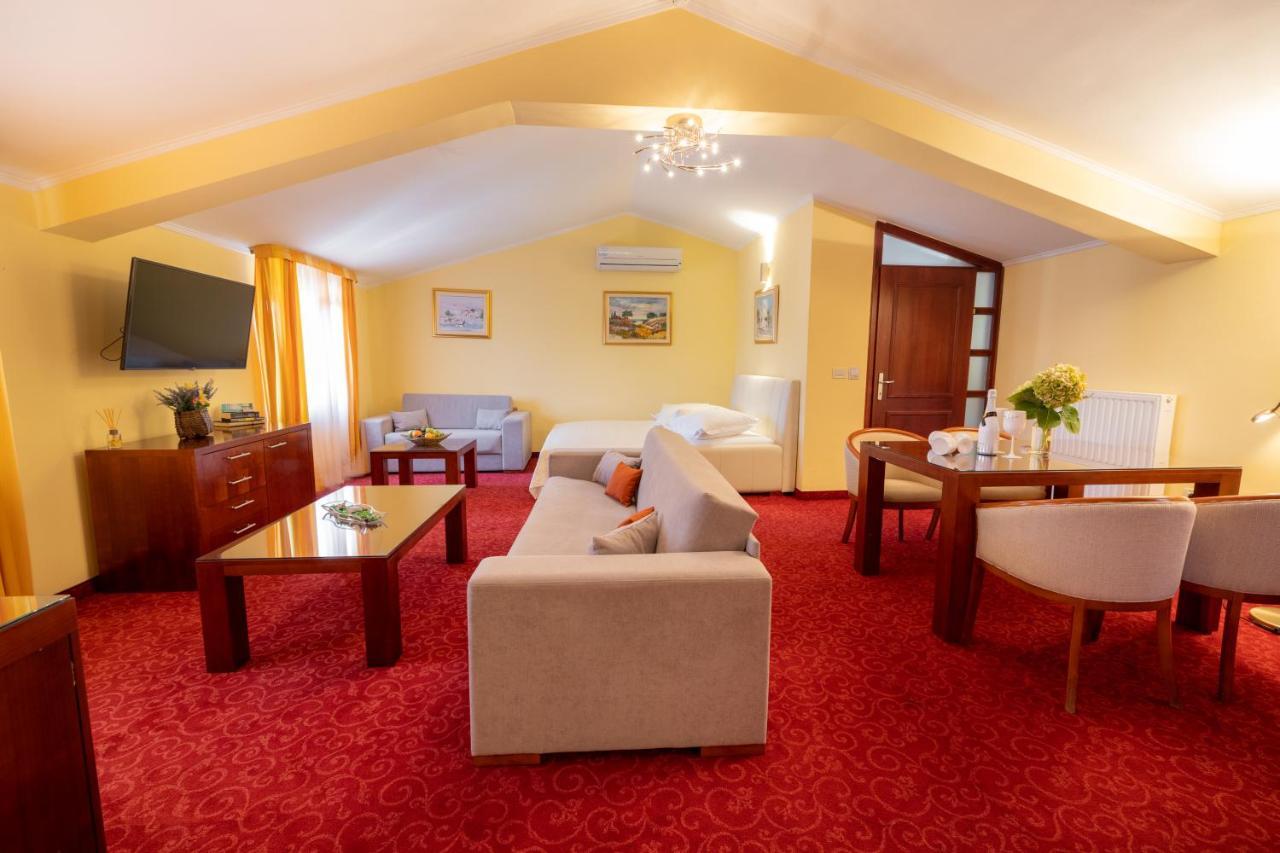 Villa Riva Makarska Eksteriør billede