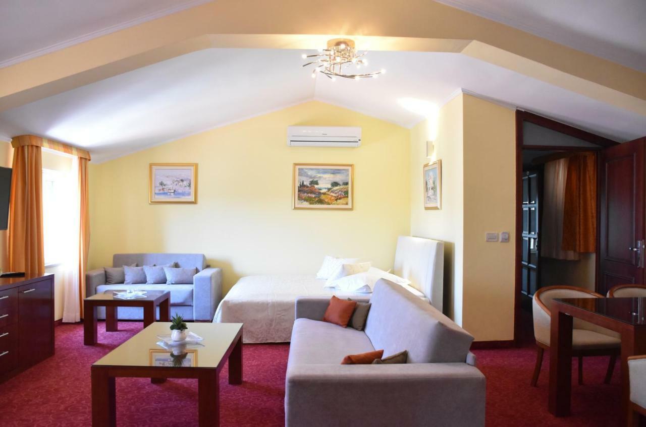 Villa Riva Makarska Eksteriør billede